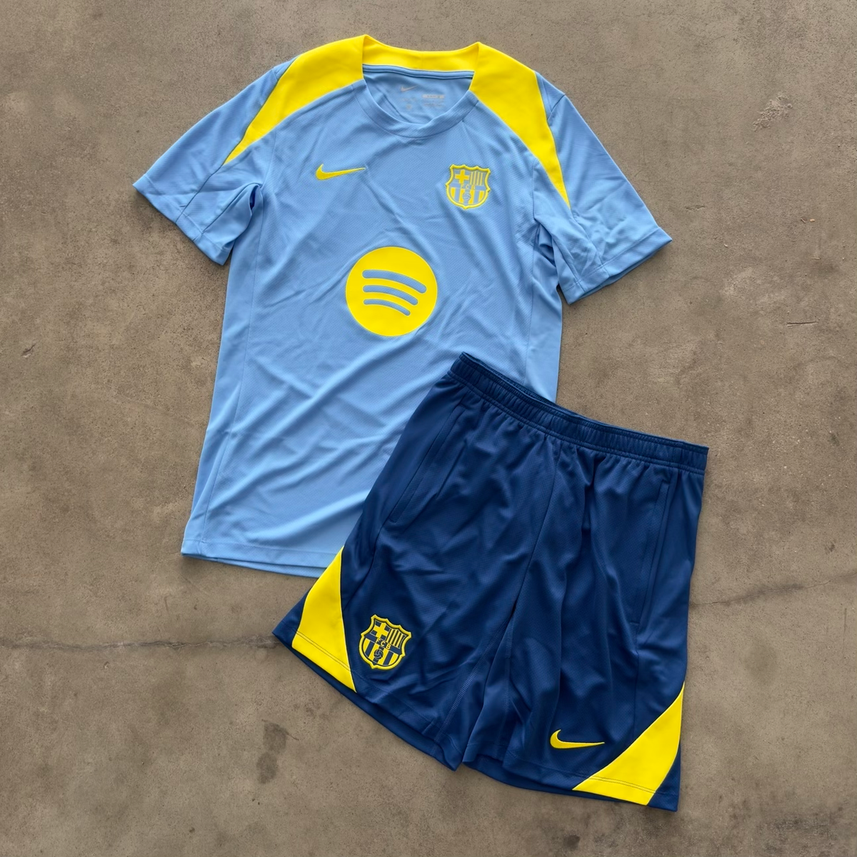 Outfit Nike Barcellona Dri-FIT Azzurro