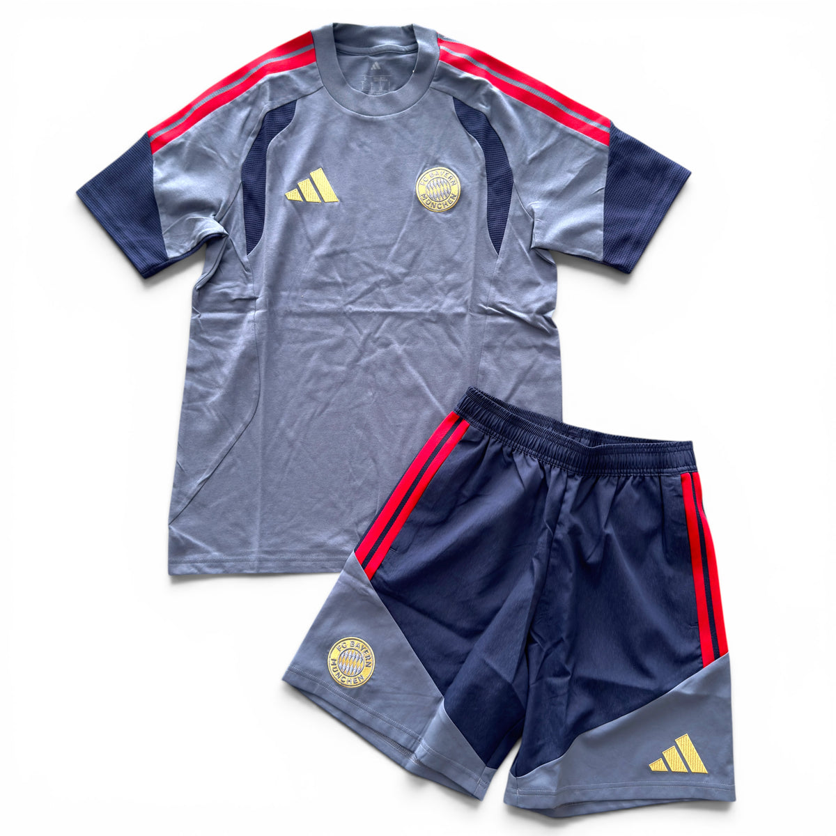Outfit Adidas Bayern Monaco