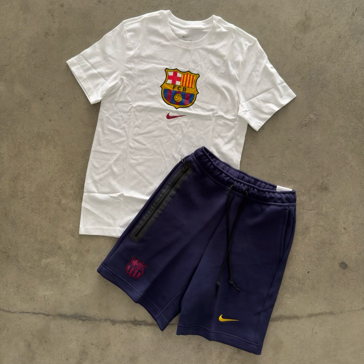 Outfit Nike Barcellona Bianco Tech
