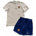 Outfit Nike Barcellona Polo Beige