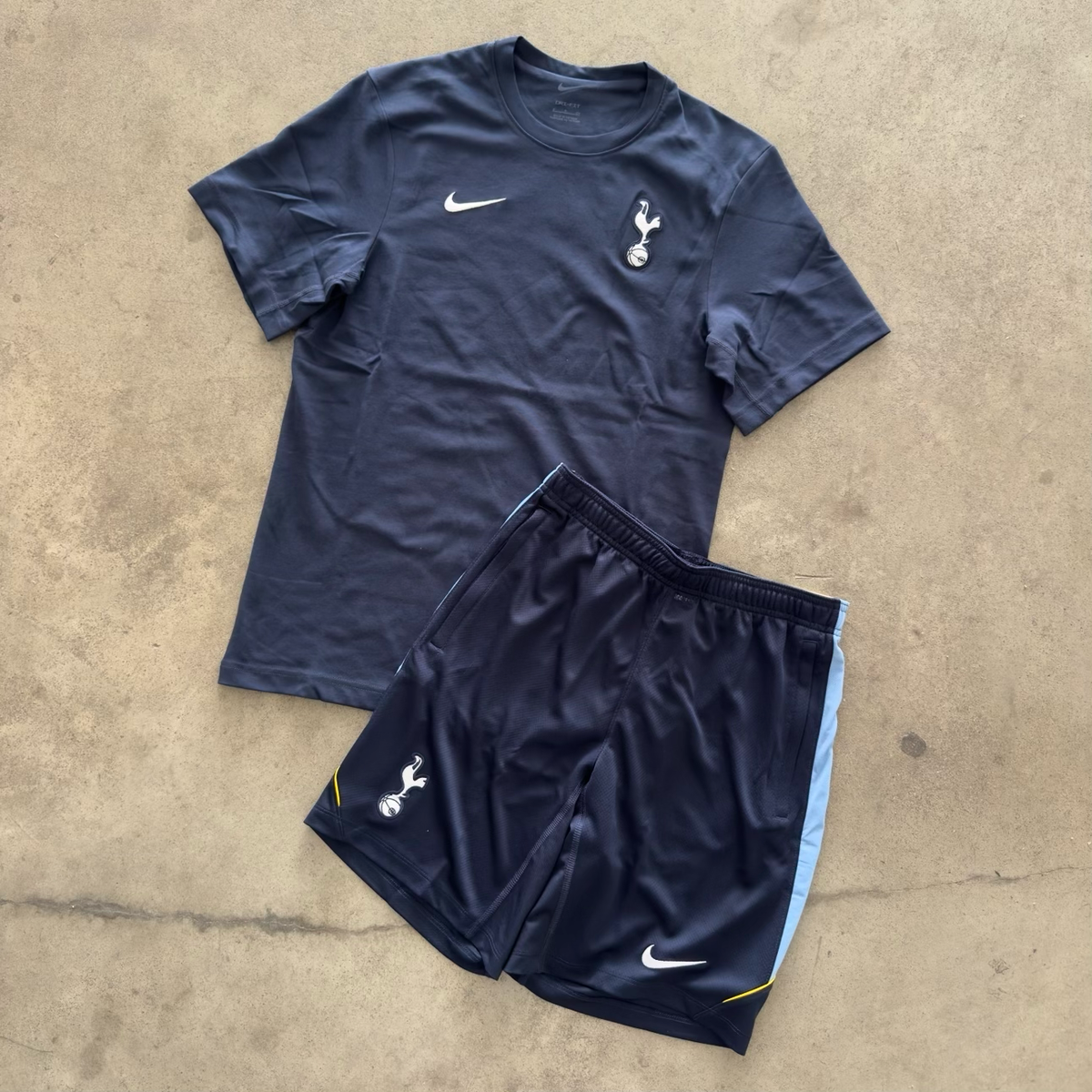 Outfit Nike Tottenham Blu