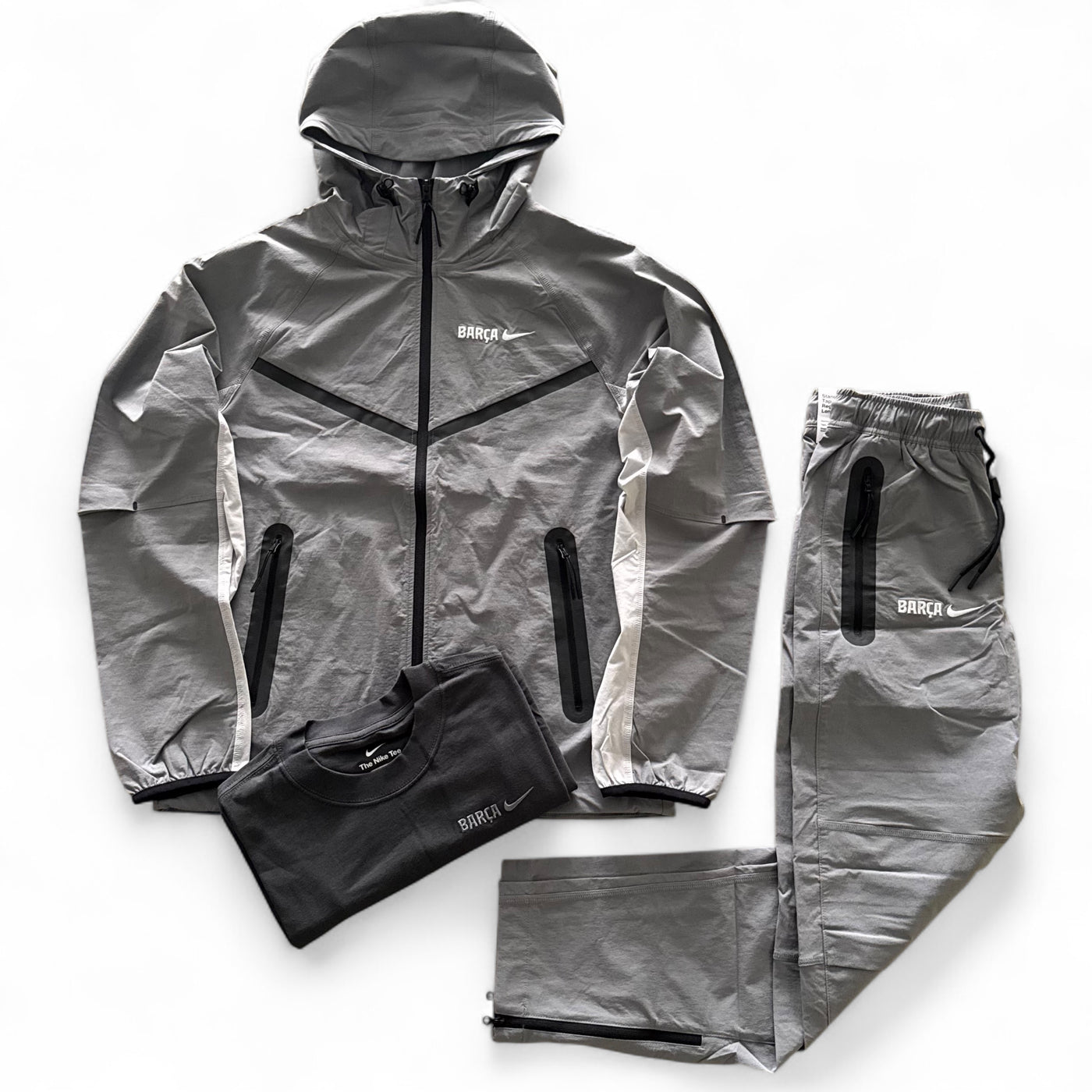 Tuta Nike Tech Barcellona + T-Shirt