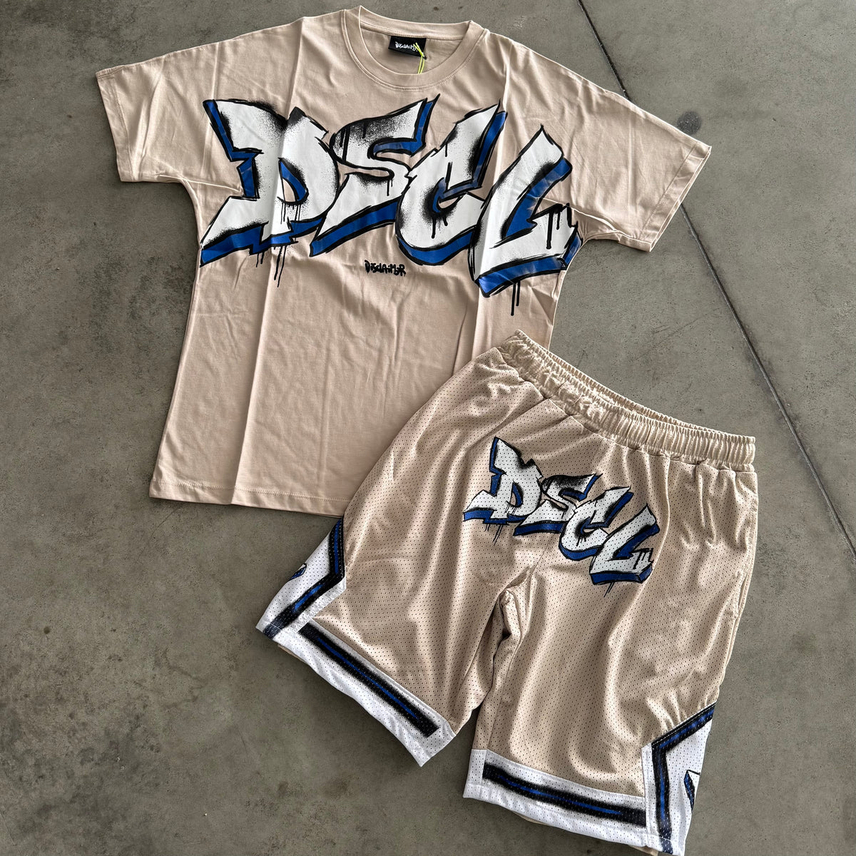 Outfit Disclaimer Safari in Rete