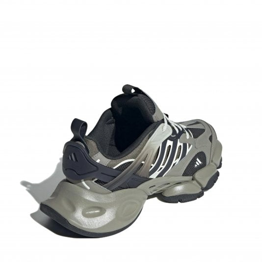 Adidas XLG Runner Deluxe Carbon
