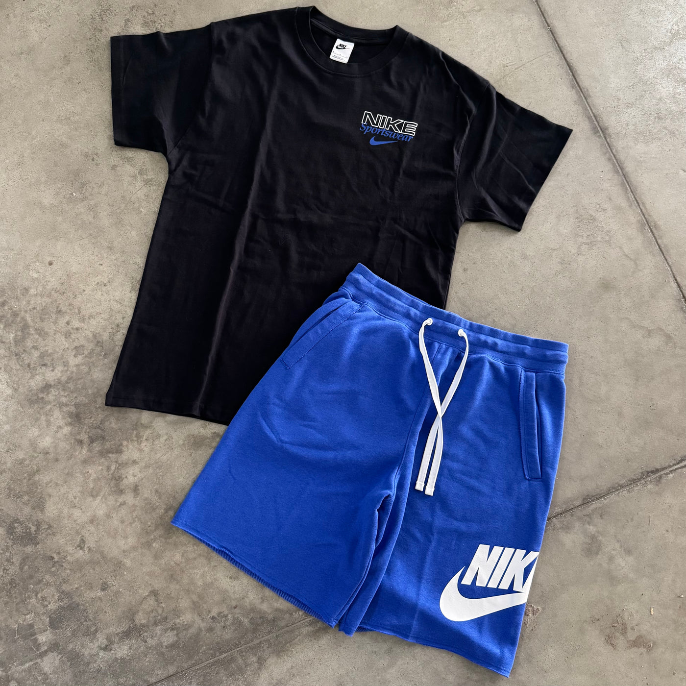 Outfit Nike Nero/Blu Alumni