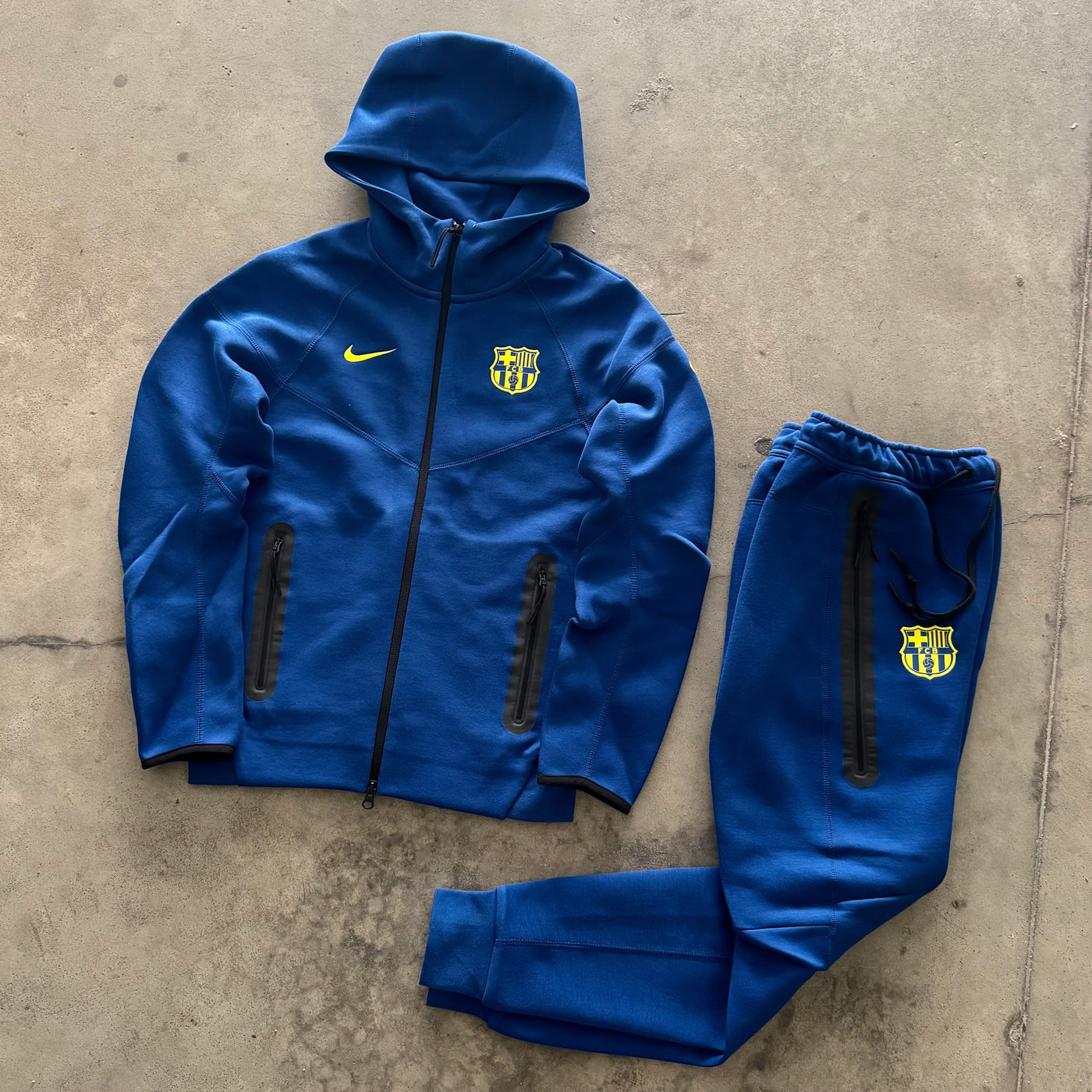 Tuta Nike Tech Fleece Barcellona