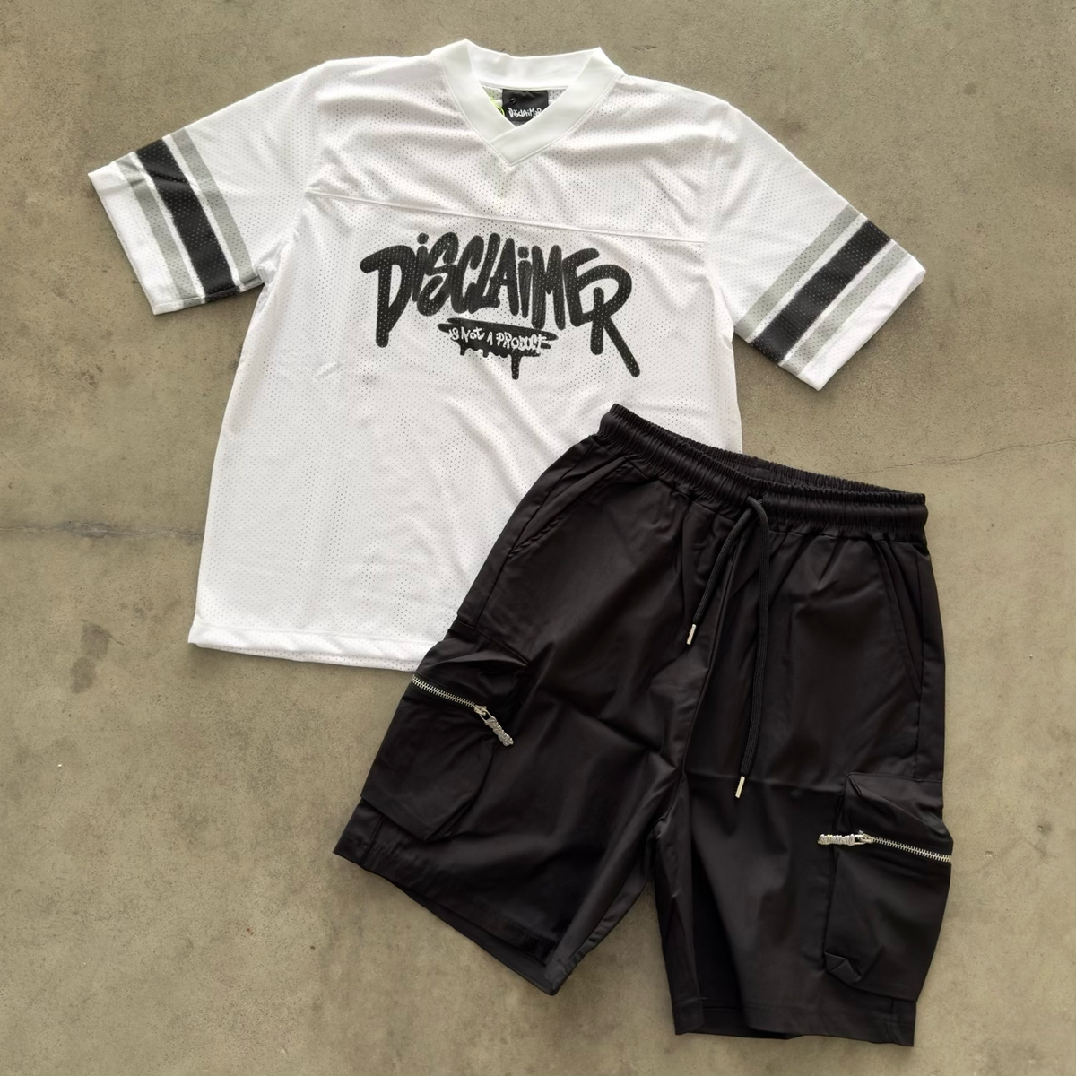 Outfit Disclaimer In Rete 2026