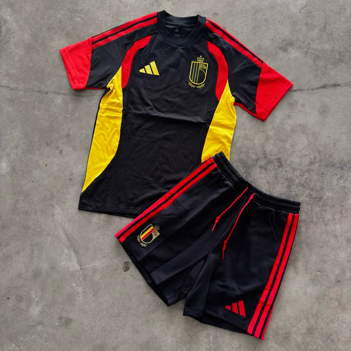 Outfit Adidas Belgio Nero