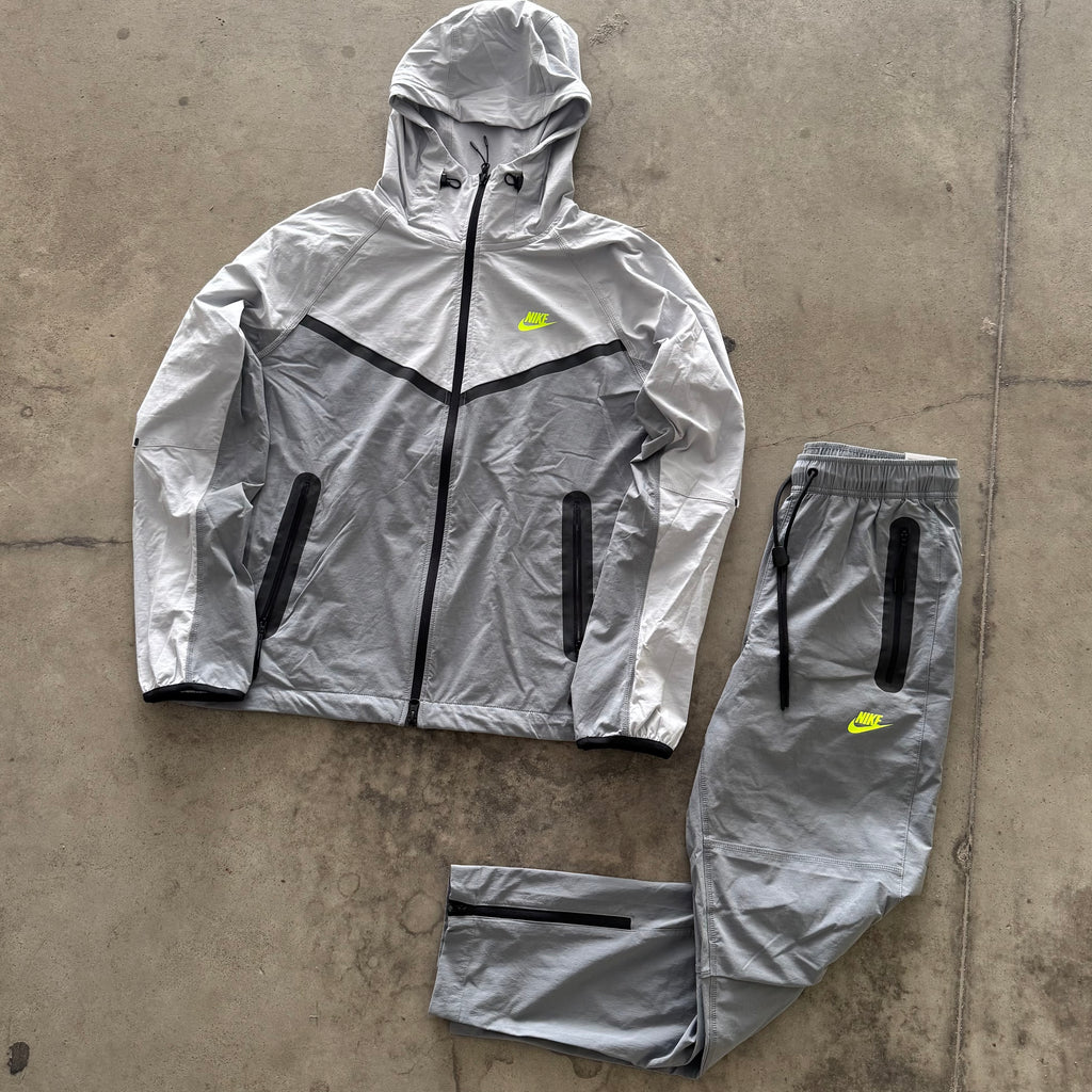 Tuta Nike Tech Windrunner Grigio