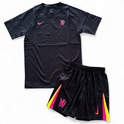 Outfit Nike Chelsea Nero/Rosa