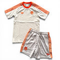 Outfit Adidas Bayern Monaco Beige