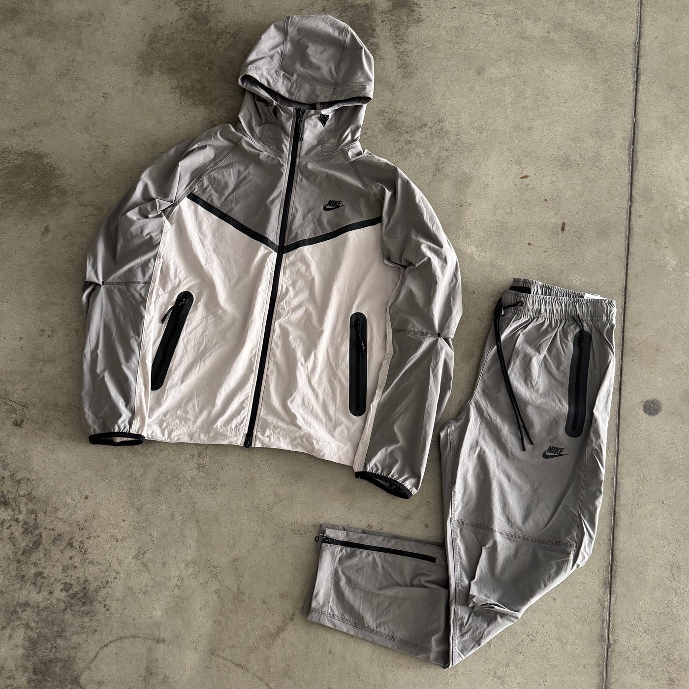 Tuta Nike Tech Wolf Grey