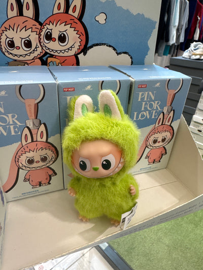 Pop Mart Labubu Pin For Love "V" (N-Z)