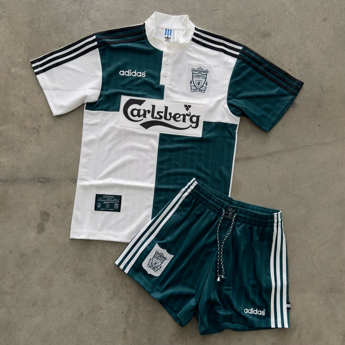 Outfit Adidas Liverpool Polo
