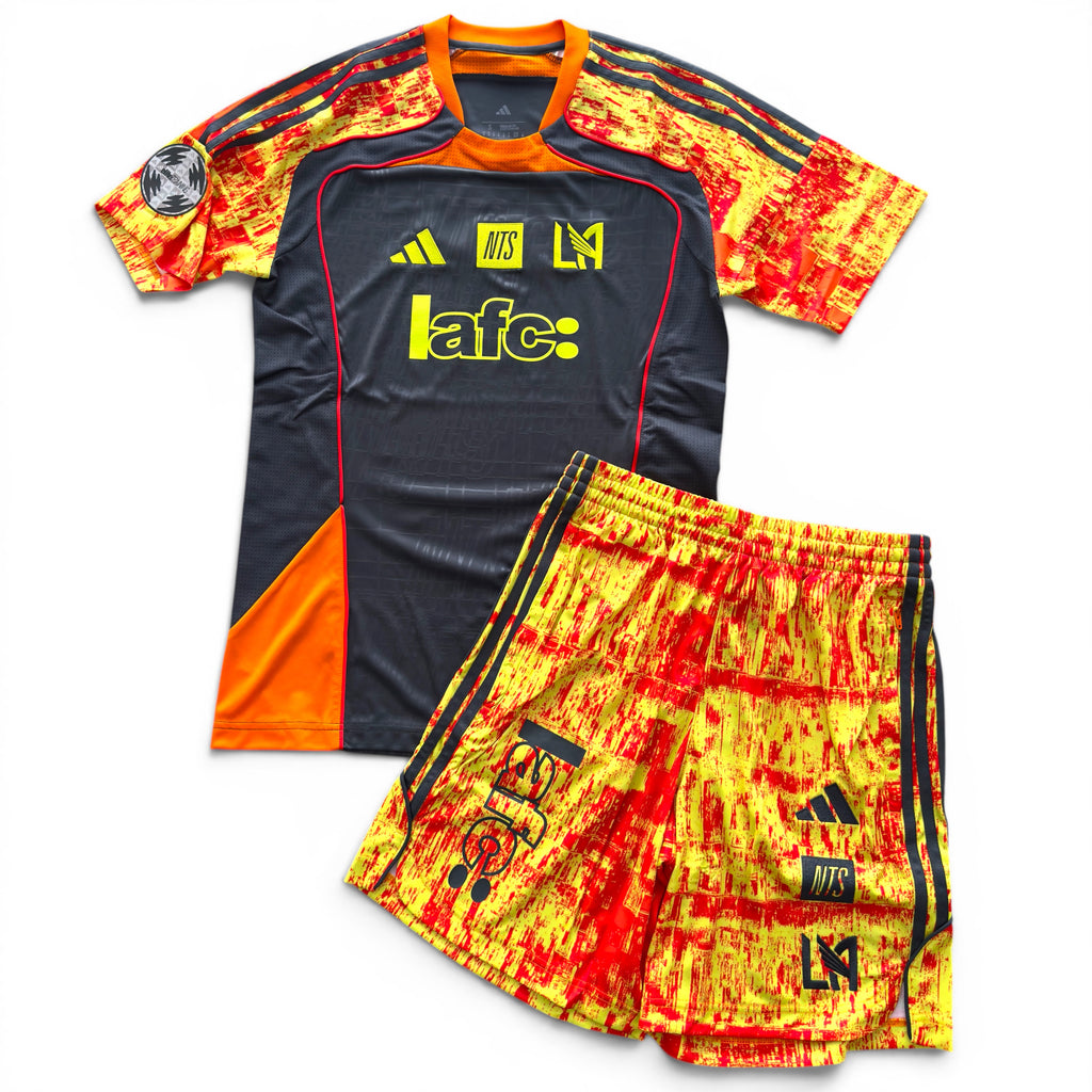 Outfit Adidas LA NTS
