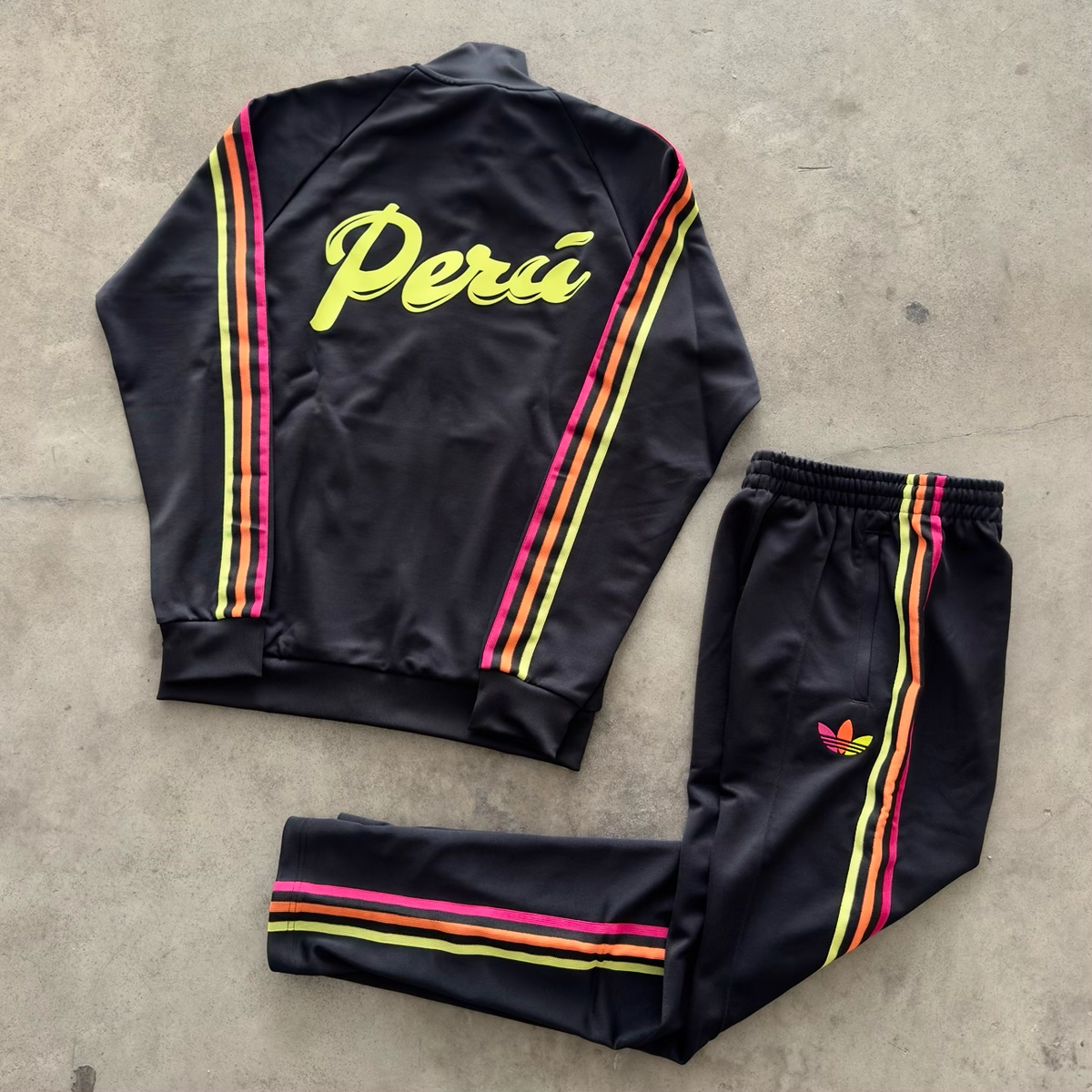 Tuta Adidas Perù