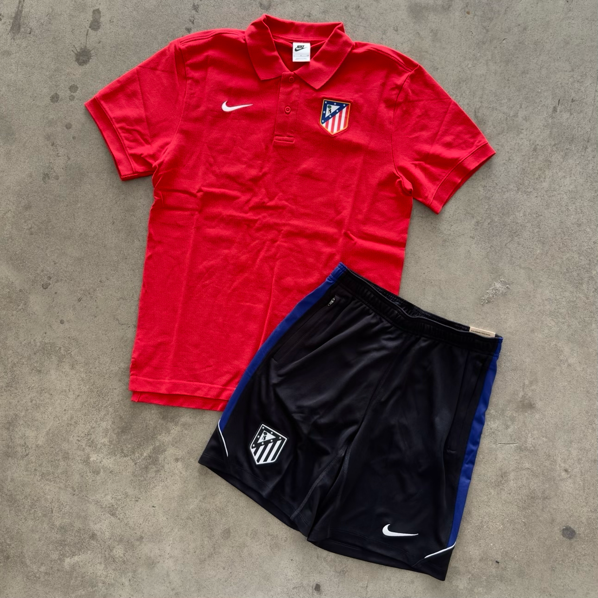 Outfit Nike Atletico Madrid Polo Rosso