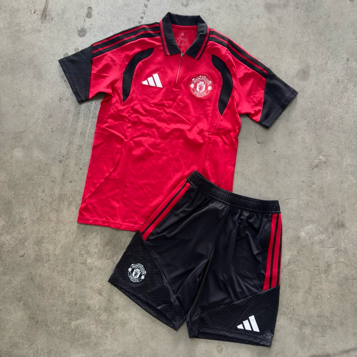 Outfit Adidas Manchester United Rosso Mezza Zip