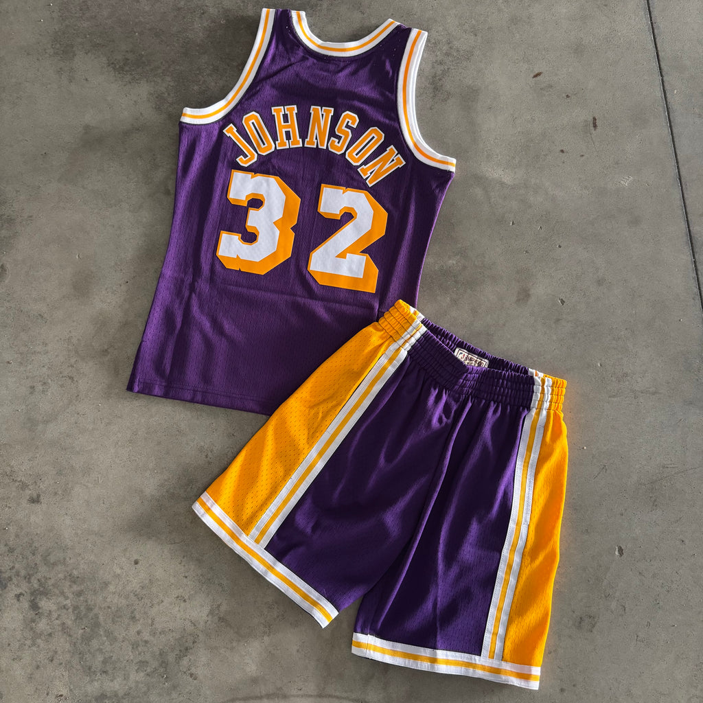 Outfit Mitchell And Ness Lakers
