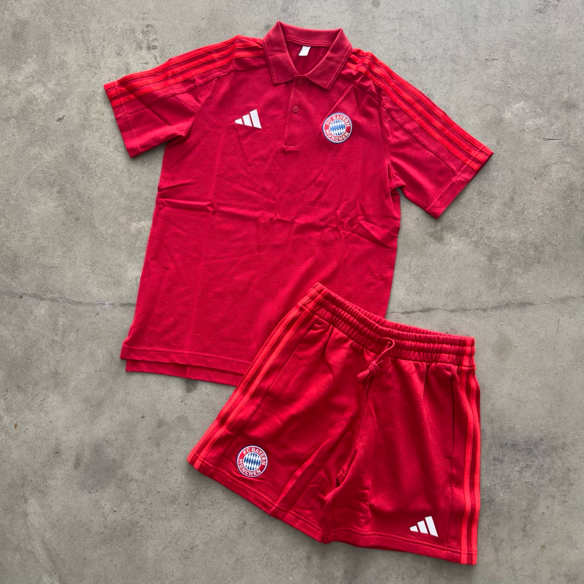 Outfit Adidas Bayern Polo Rosso