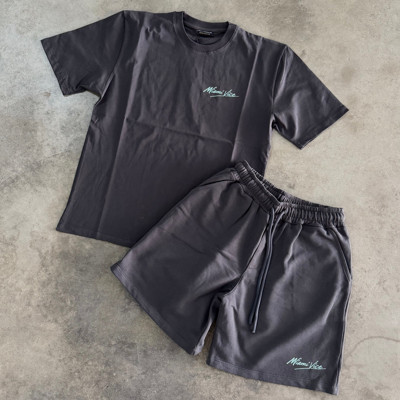 Outfit Diego Rodriguez Miami Vice Piombo