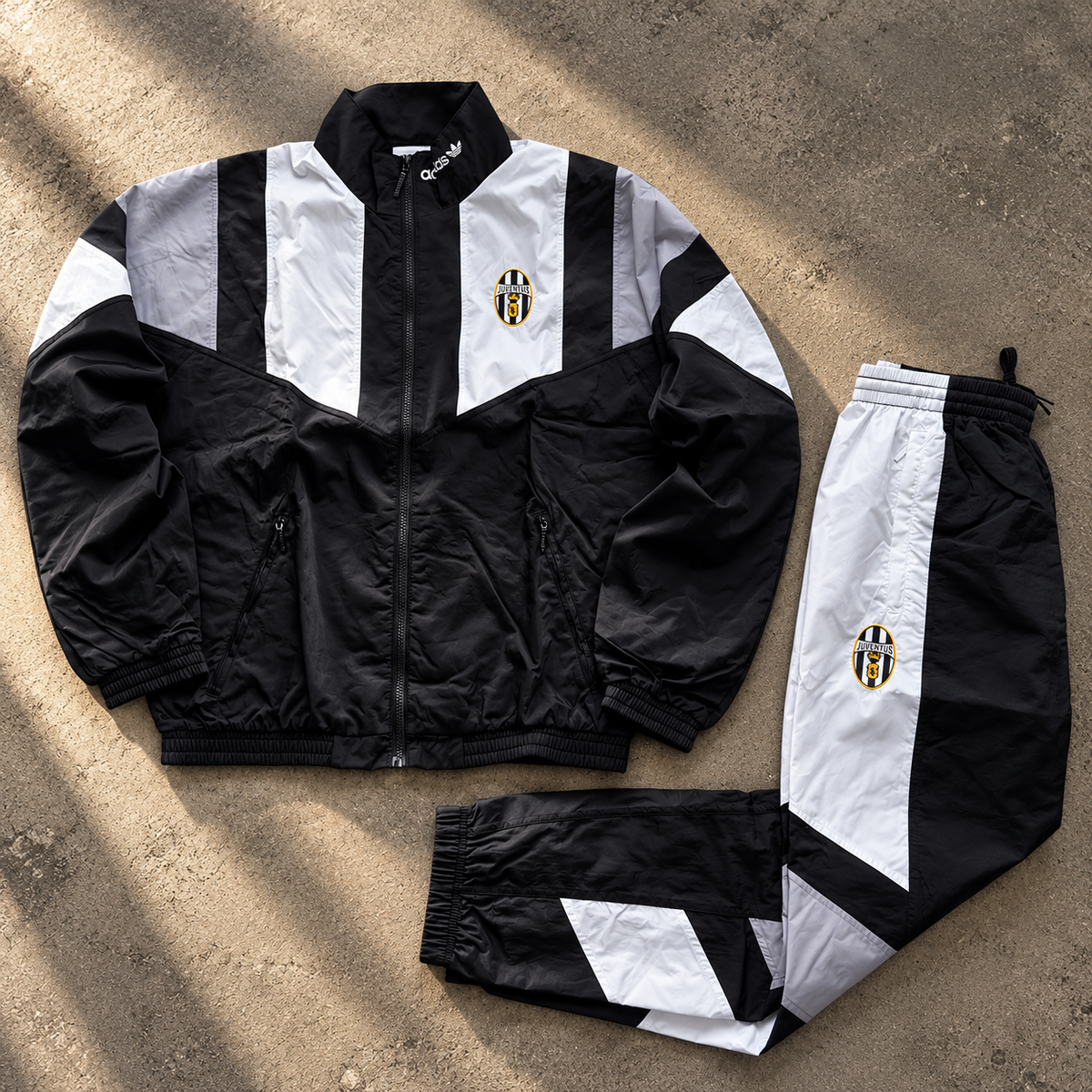 Tuta Adidas Juventus EQT 2027