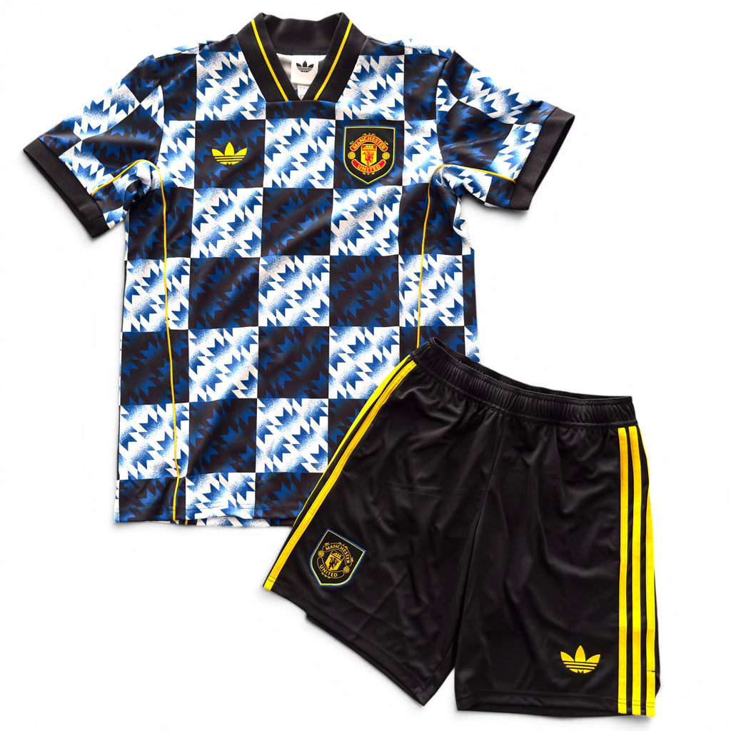 Outfit Adidas Manchester United Lifestyler