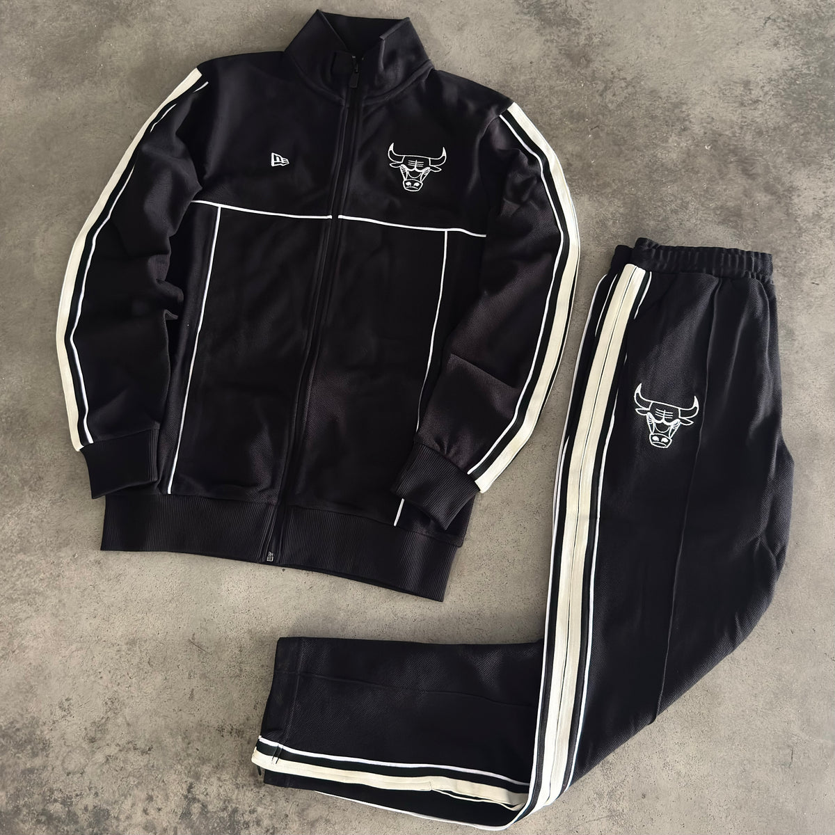 Tuta New Era Chicago Bulls Outline