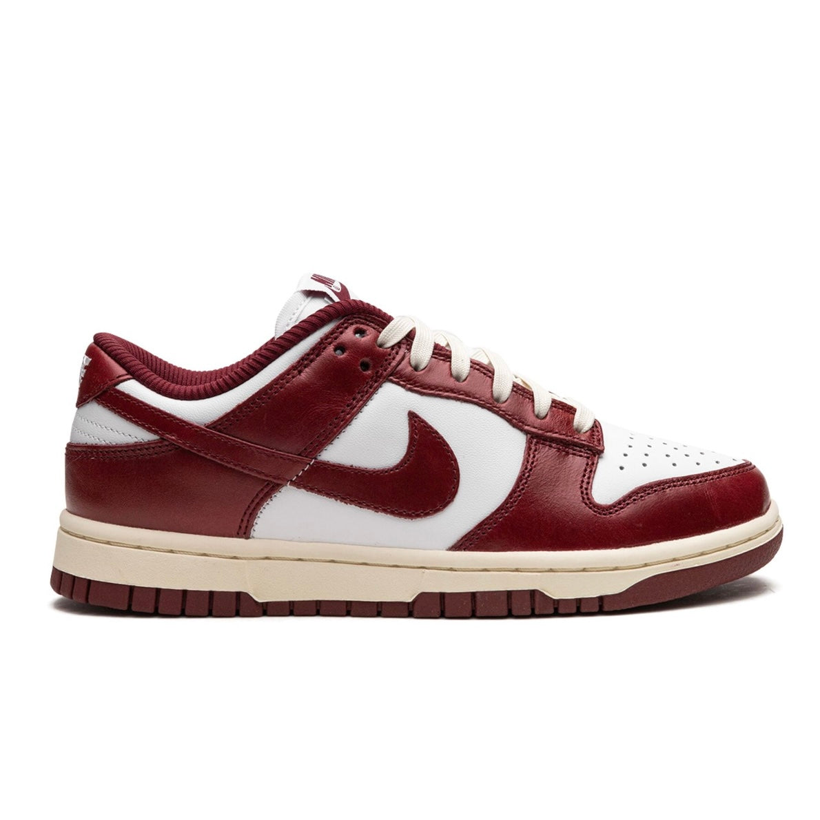 Nike Dunk Low Vintage Team Red