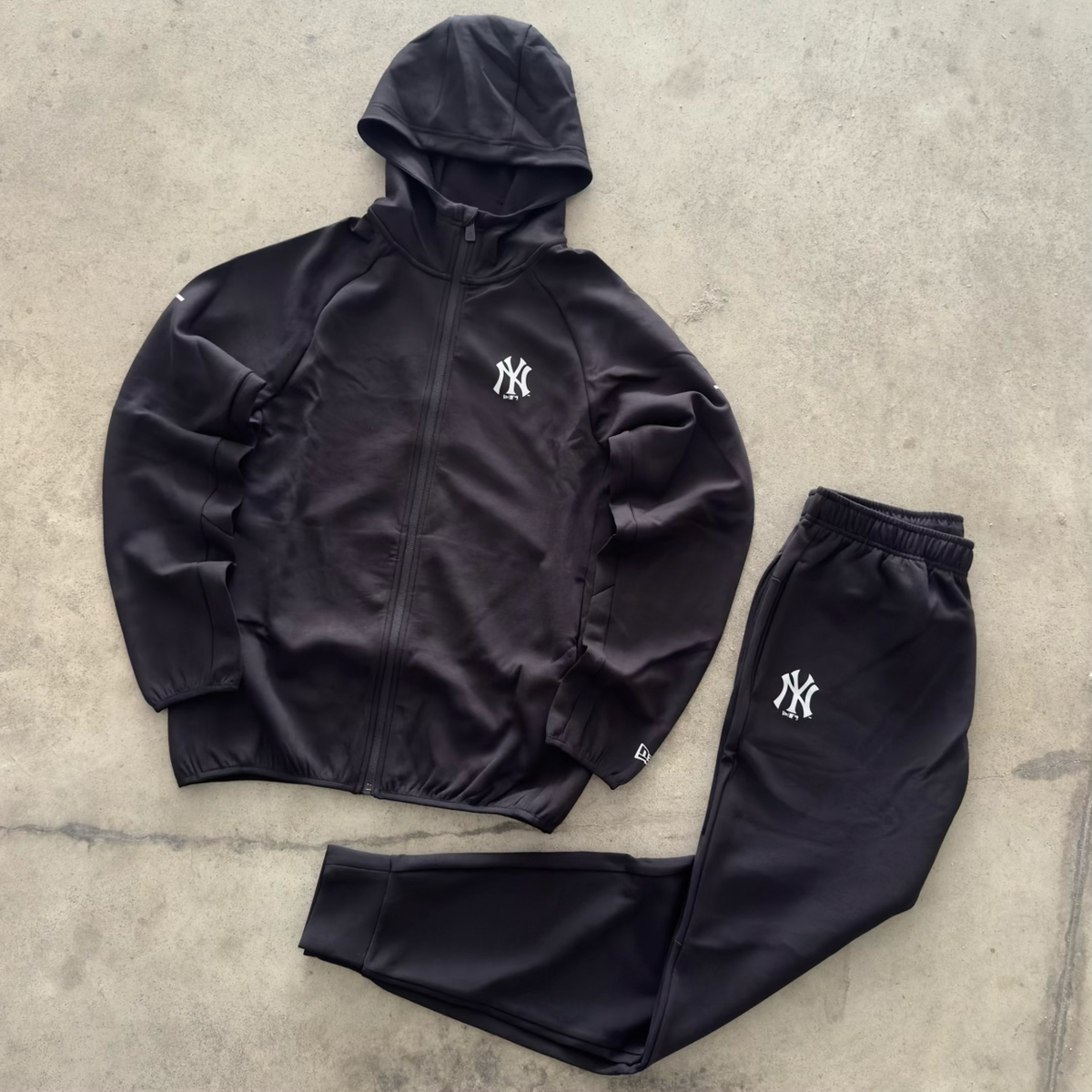Tuta New Era NY Nero Cotone Felpato