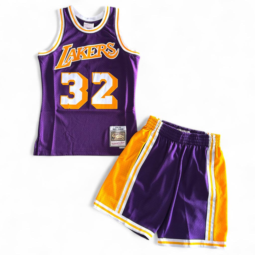 Outfit Mitchell And Ness Lakers