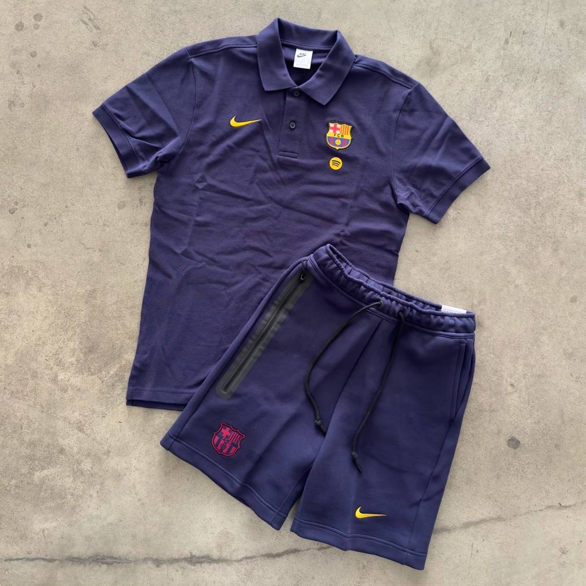 Outfit Nike Barcellona Polo Tech Blu