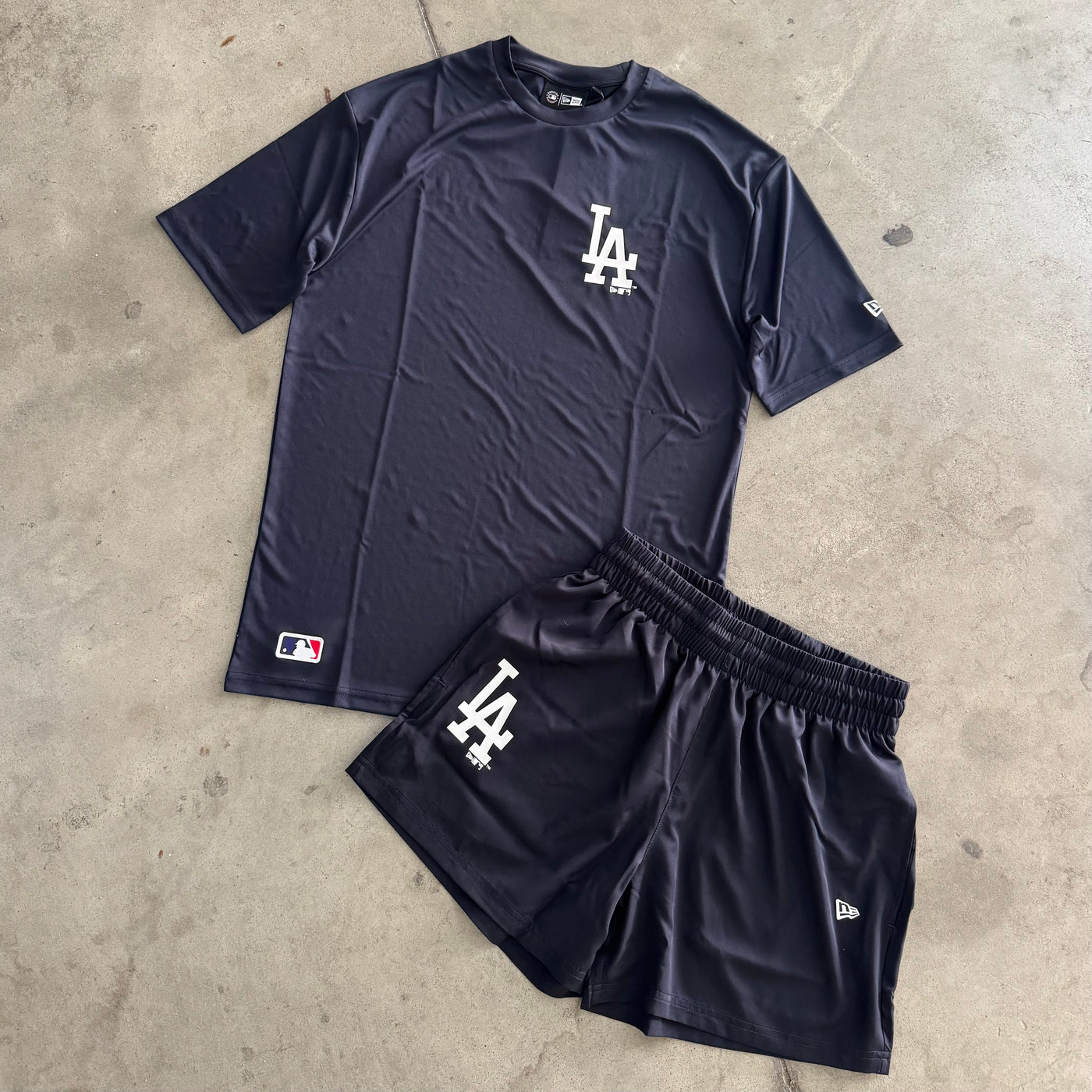 Outfit New Era LA Navy