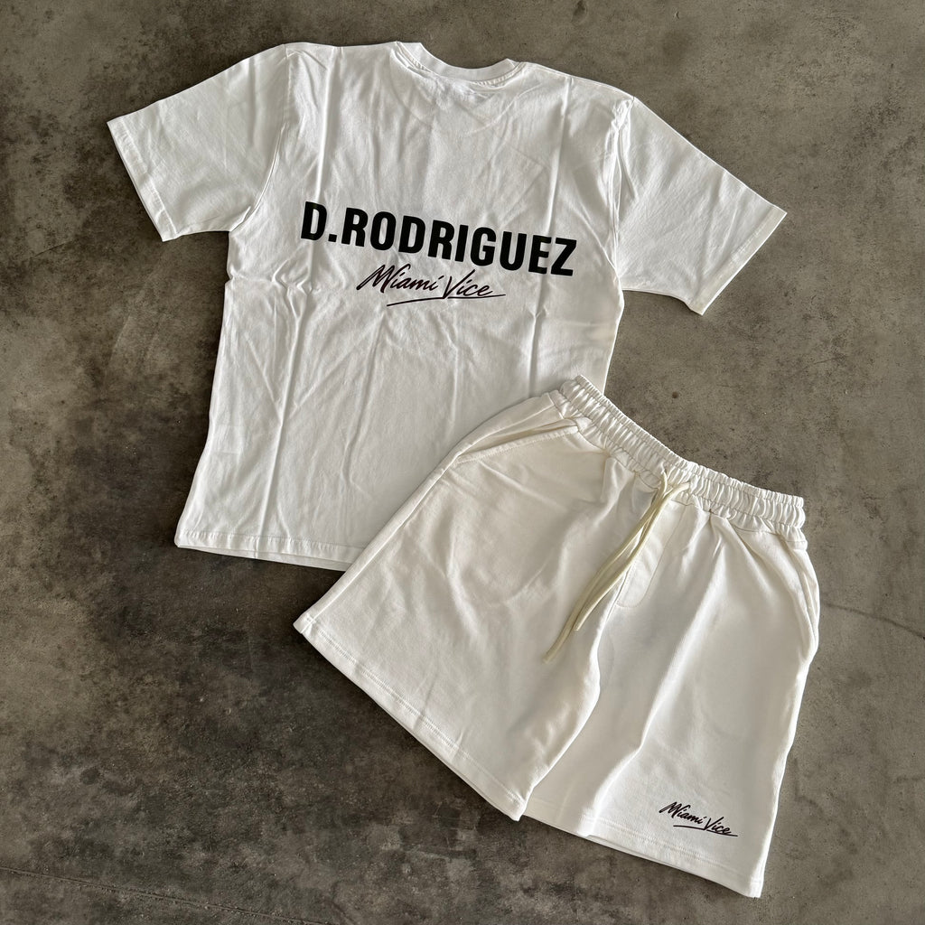 Outfit Diego Rodriguez Miami Vice Panna