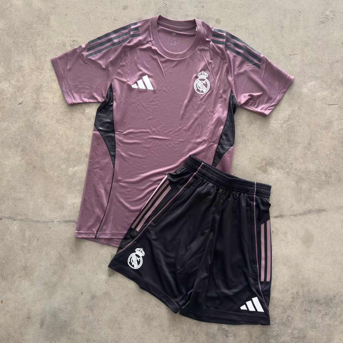 Outfit Adidas Real Madrid Viola