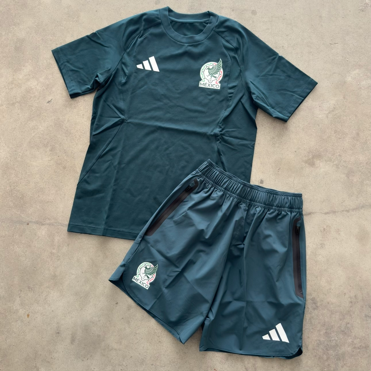 Outfit Adidas Messico Verde