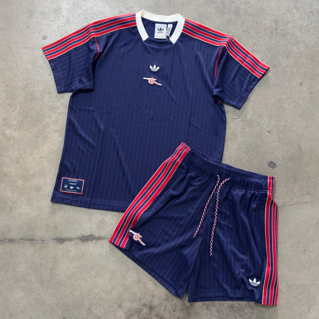 Outfit Adidas Arsenal