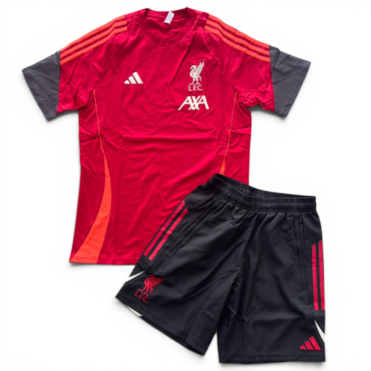 Outfit Adidas Liverpool T-shirt