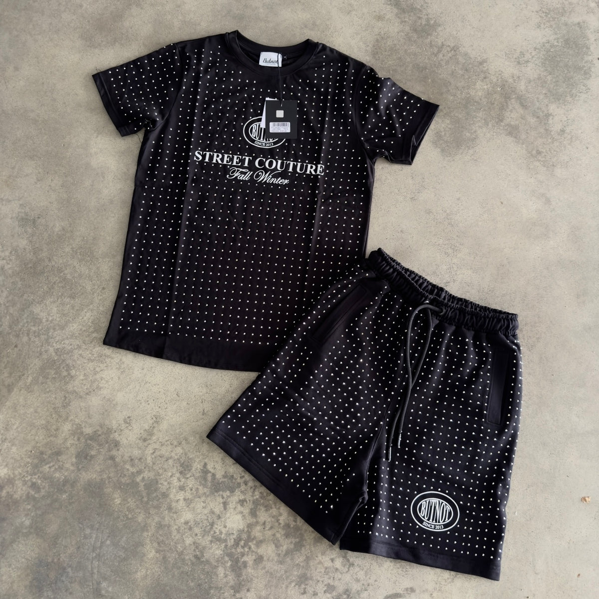 Outfit But Not Logo Luxury
