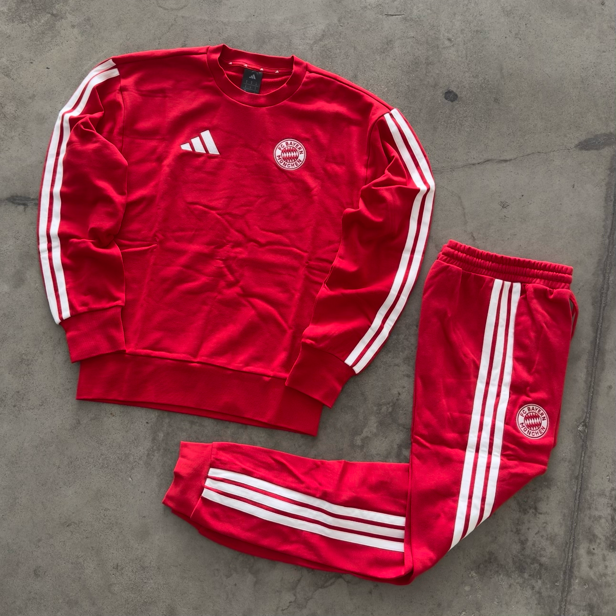 Tuta Adidas Bayern Monaco Rosso 2027