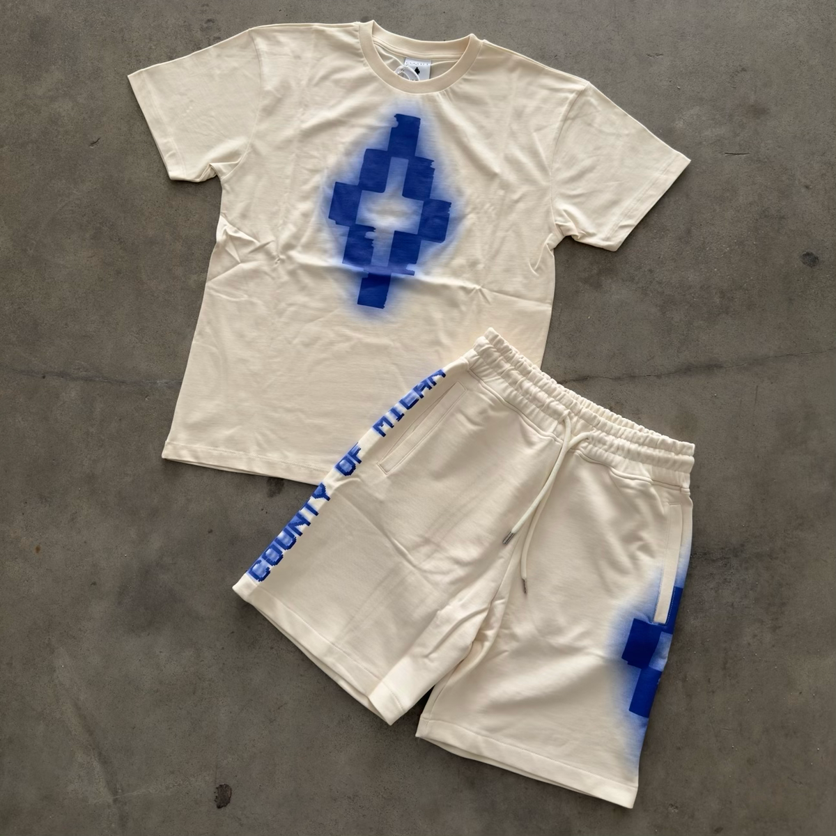 Outfit Marcelo Burlon Bianco 102