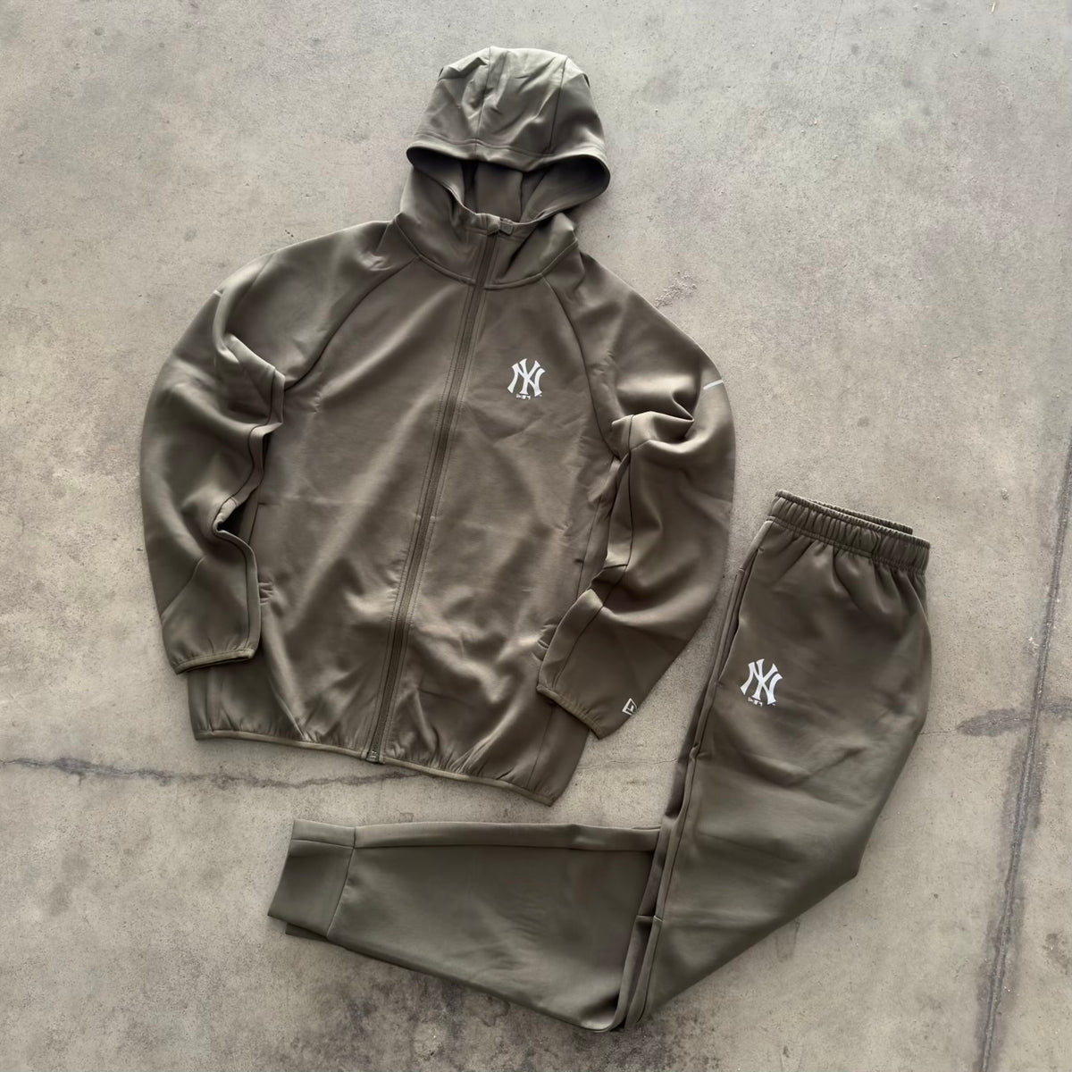 Tuta New Era NY Verde Cotone Felpato