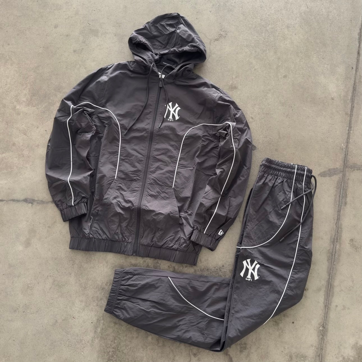 Tuta New Era NY Grigio Piping