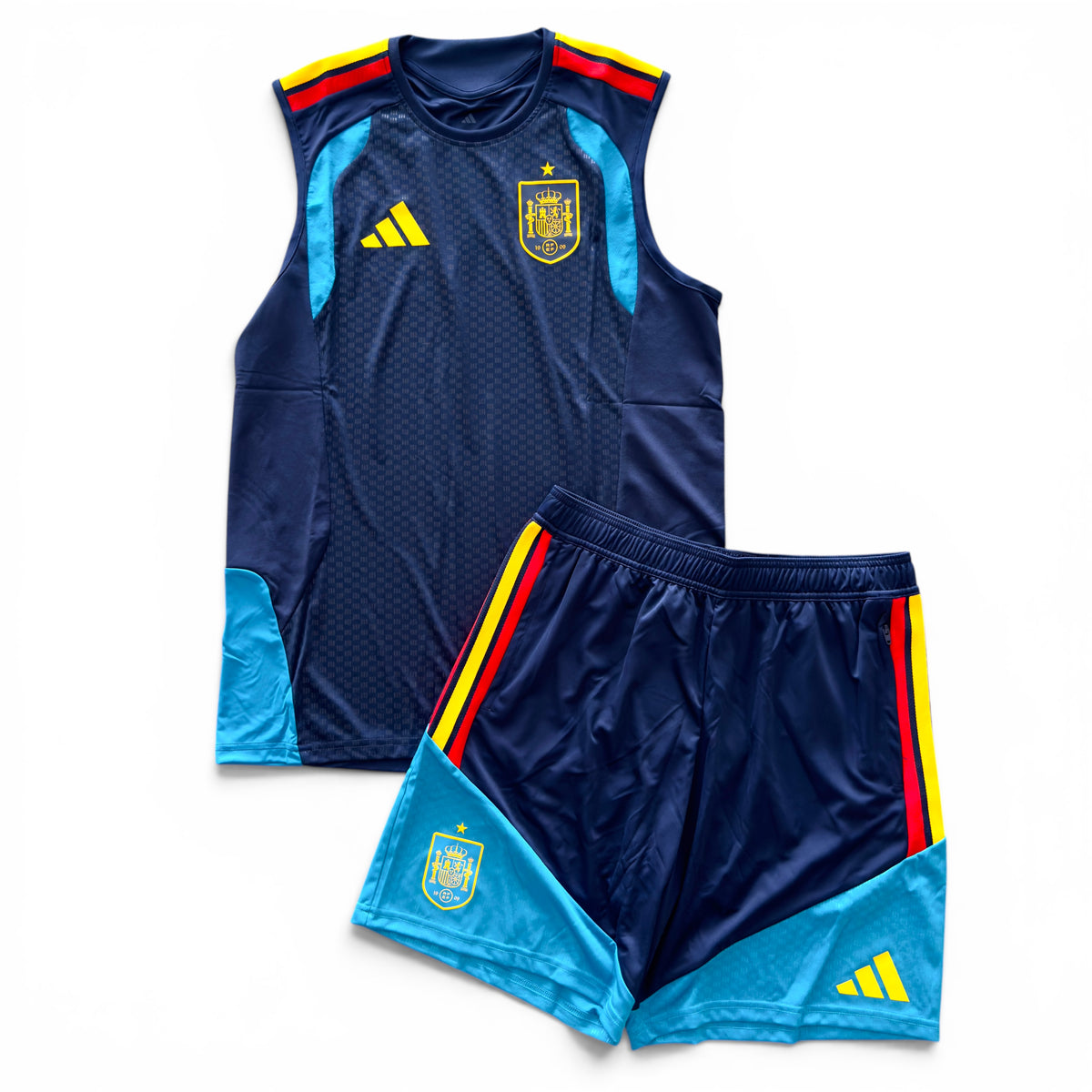 Outfit Adidas Spagna Canotta Blu