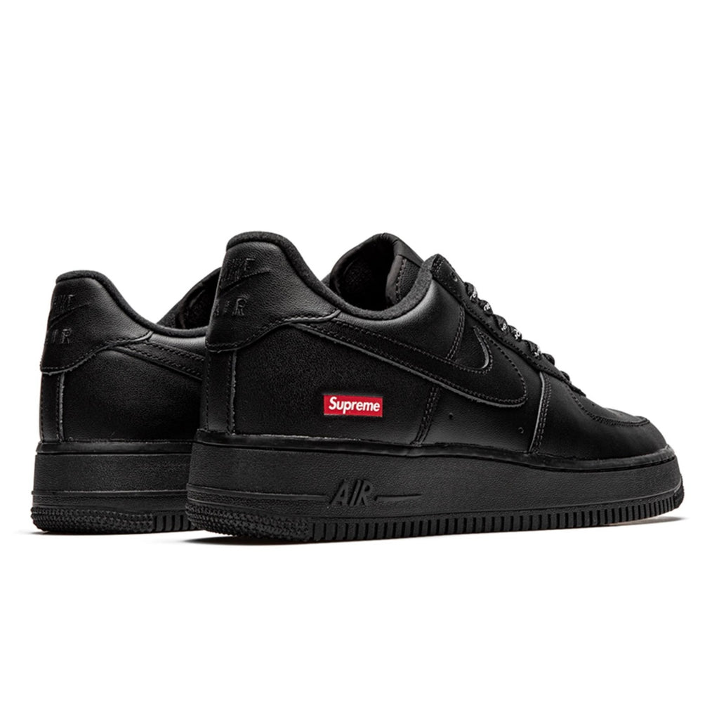 Air Force 1 Low Black Supreme