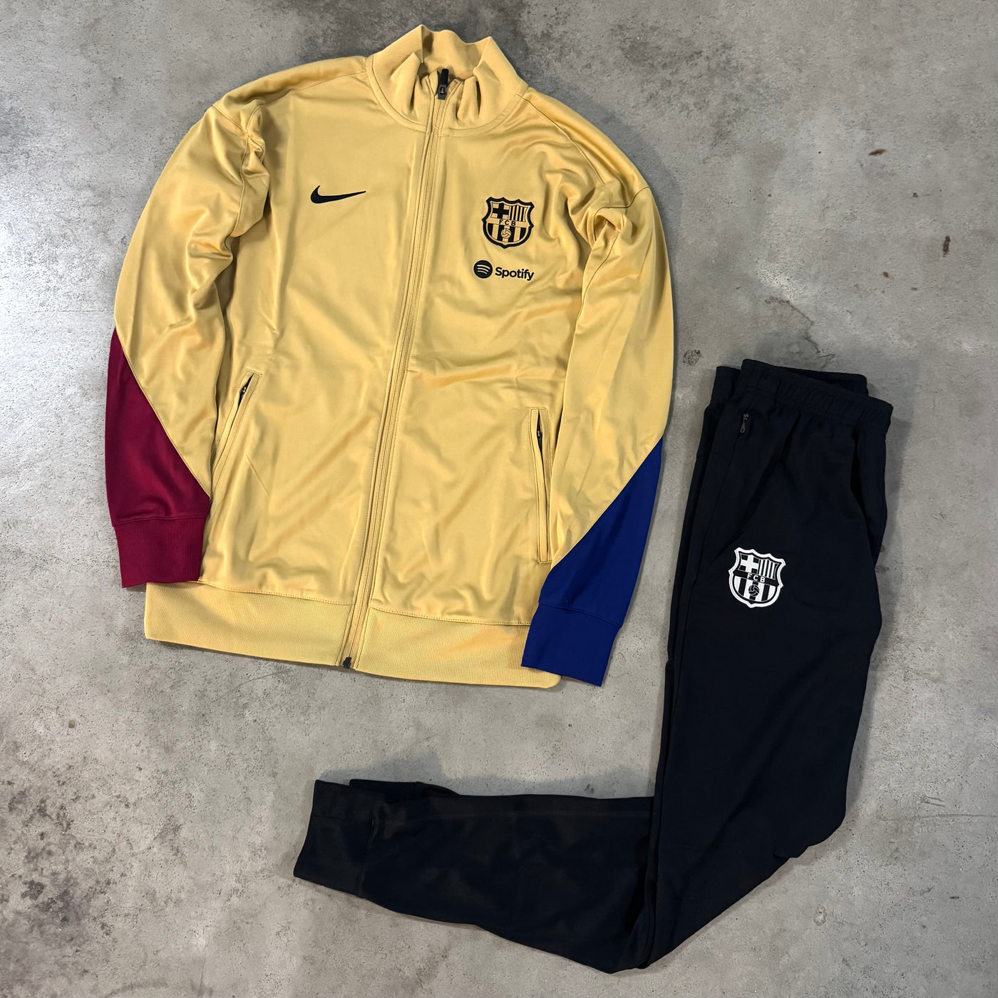 Tuta Nike Barcellona Oro