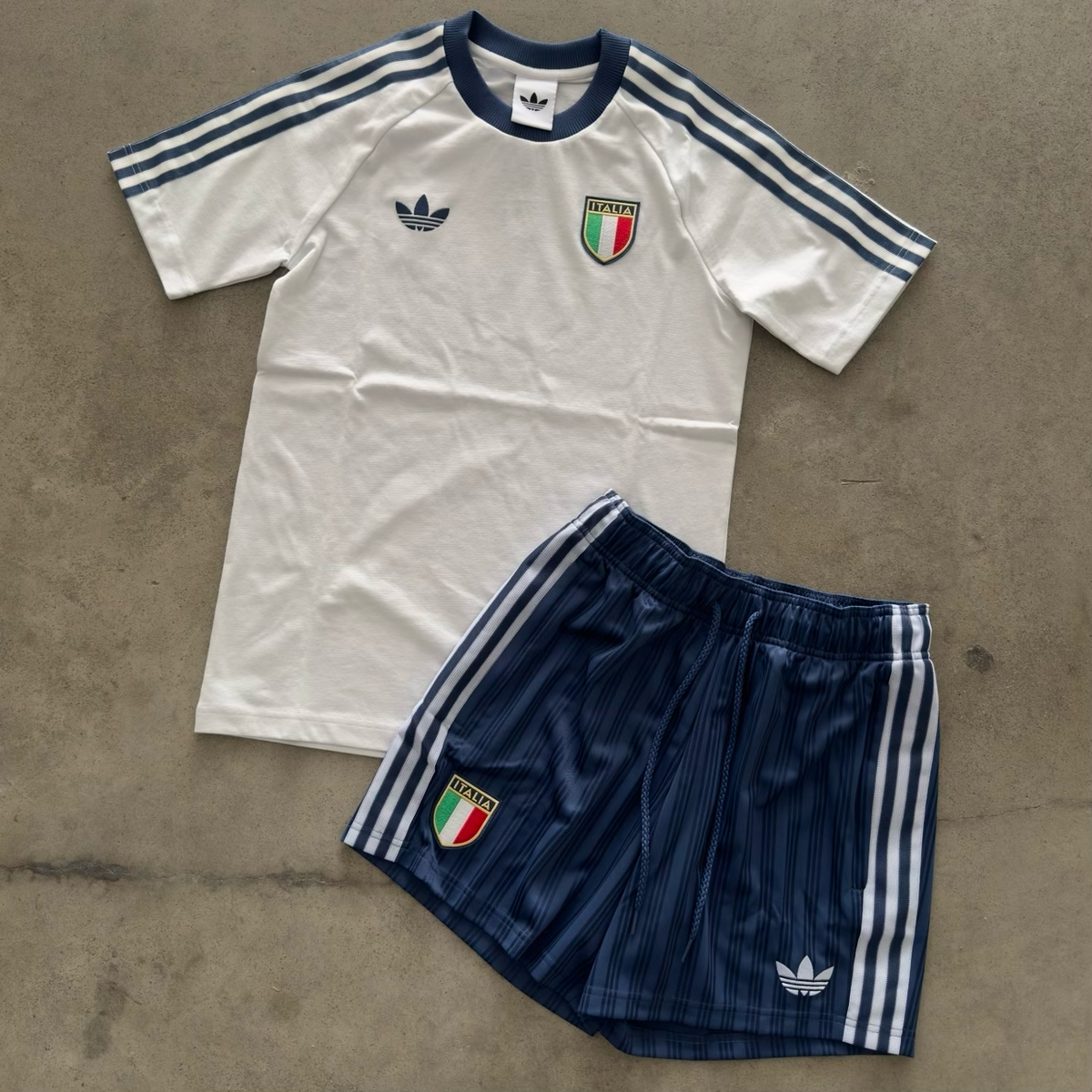 Outfit Adidas Italia Crystal Bianco