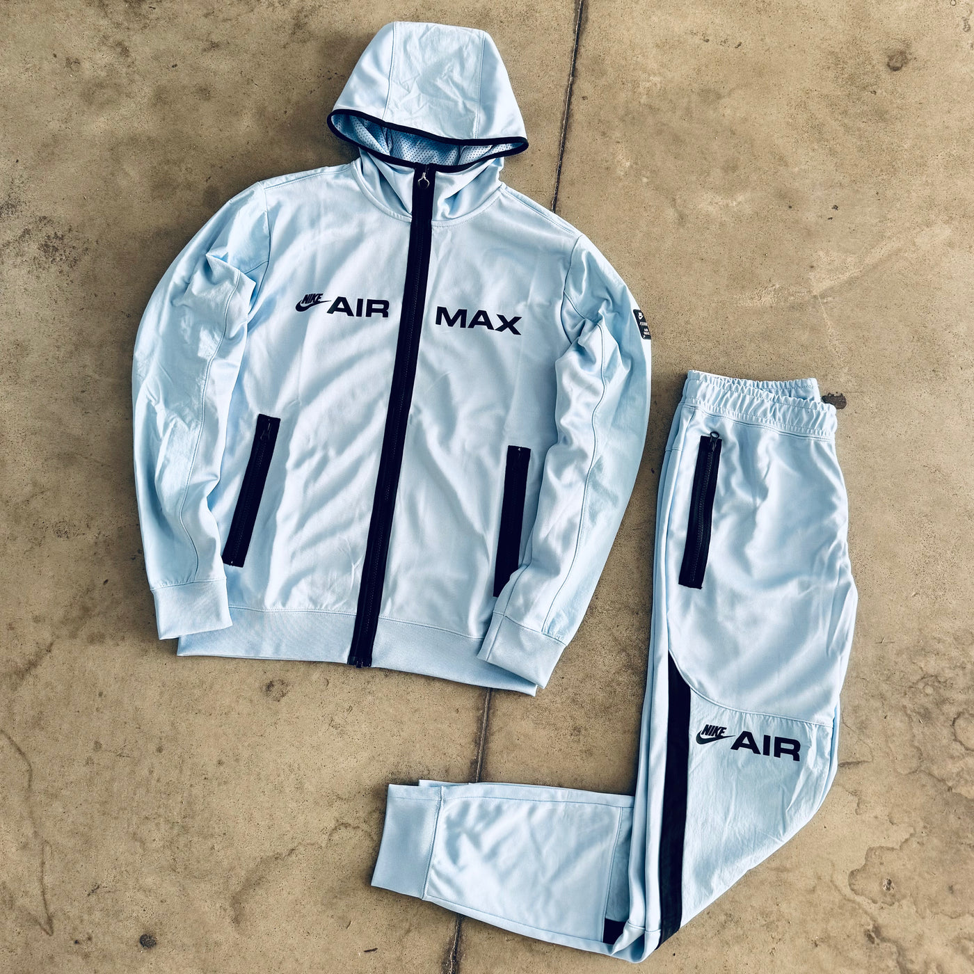 Tuta Nike Air Max Celeste