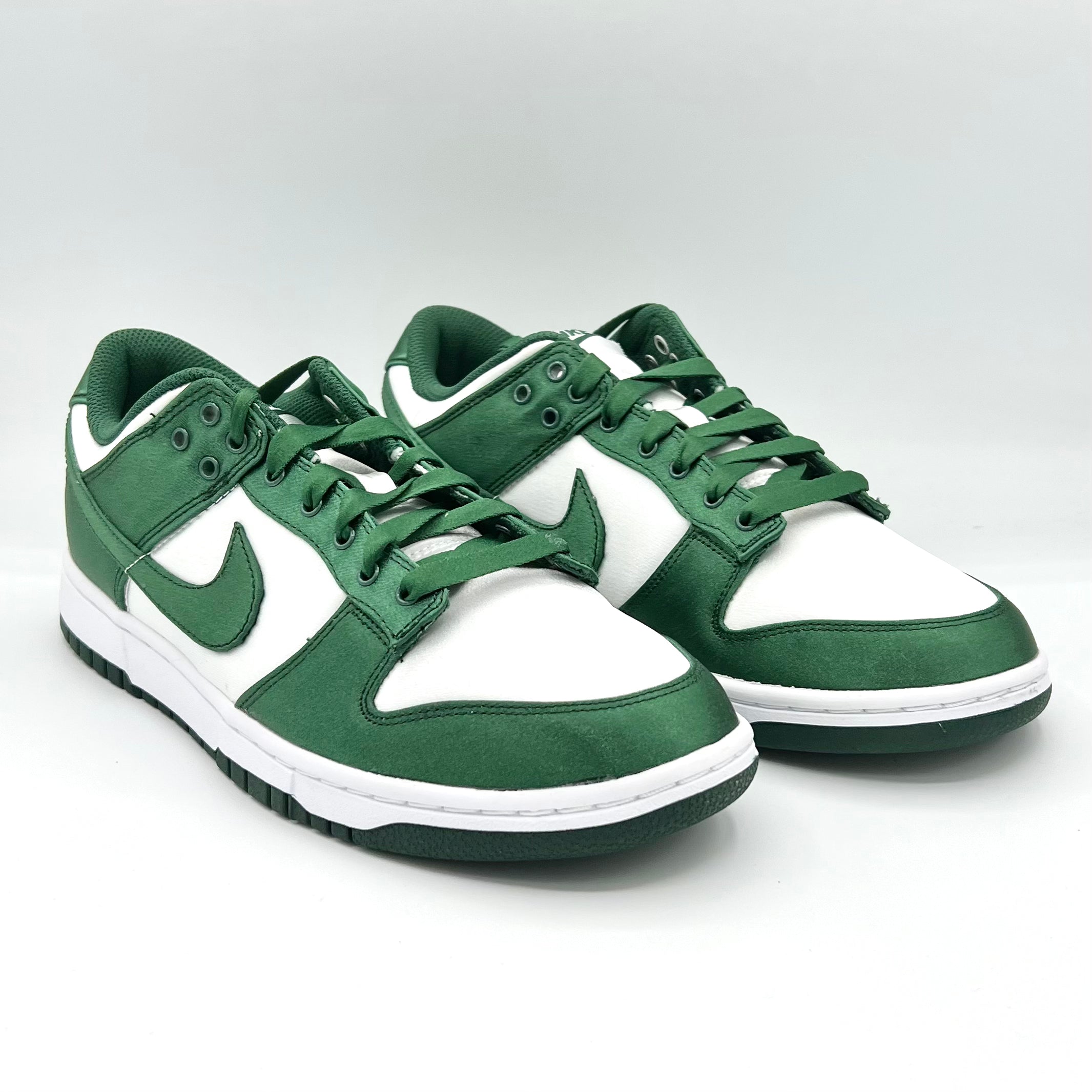 Nike Dunk Low Michigan State Satin