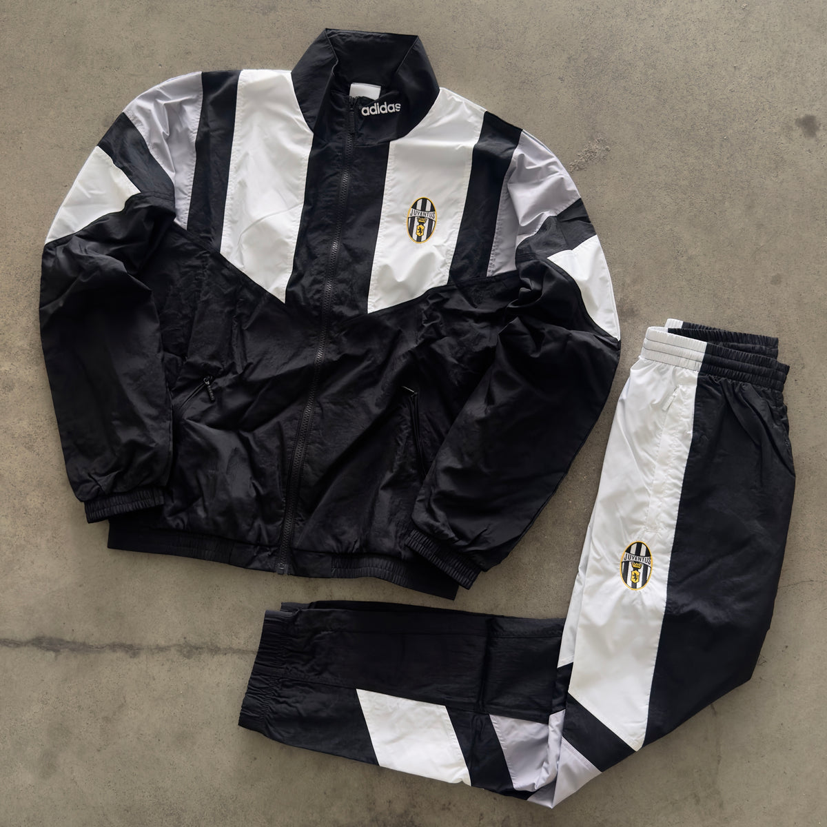Tuta Adidas Juventus EQT 2027